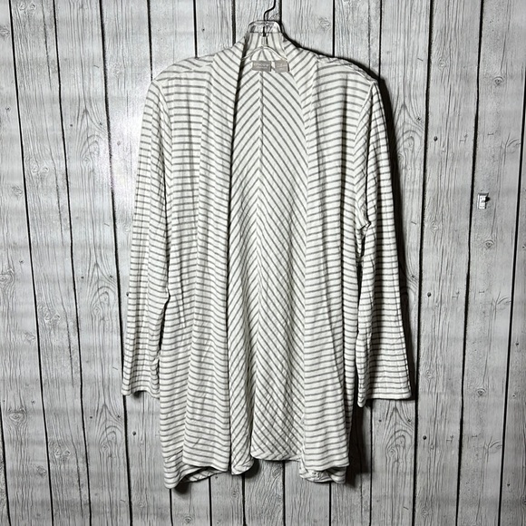 Chico's Sweaters - CHICO'S ZENERGY GRAY WHITE STRIPE CARDIGAN STRETCH size 2 (large 12/14)